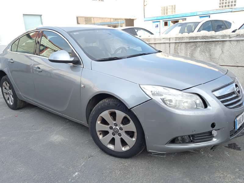 OPEL INSIGNIA BERLINA