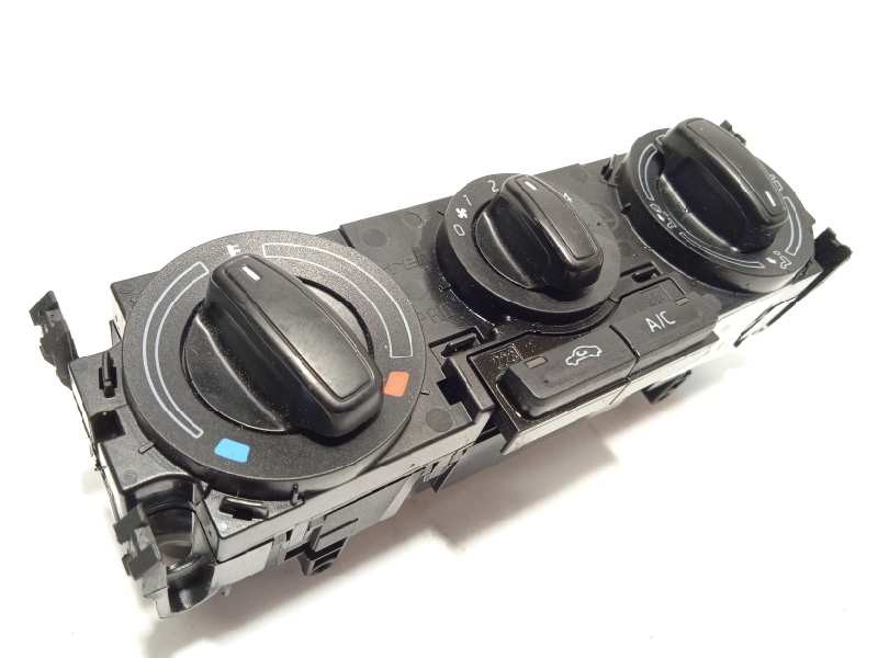 Recambio de mando calefaccion / aire acondicionado para skoda spaceback (5h) 1.6 tdi dpf referencia OEM IAM 5JA820045B  5JA82004