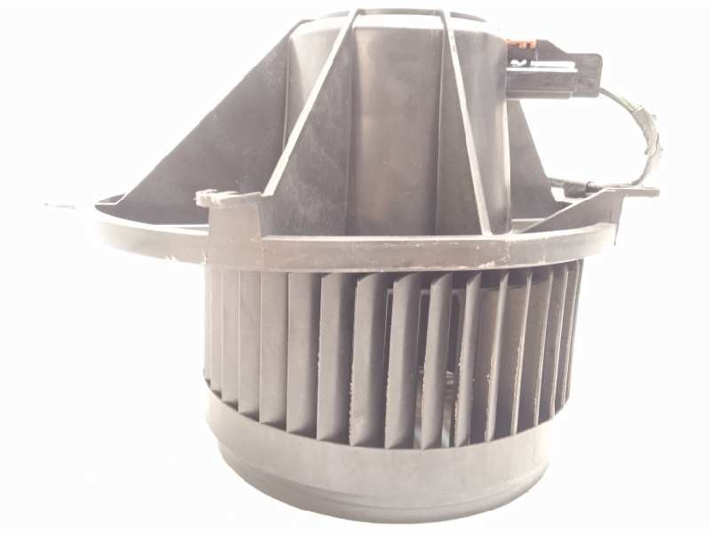 Recambio de motor calefaccion para chrysler 300 c 3.0 crd referencia OEM IAM 5061091AB  