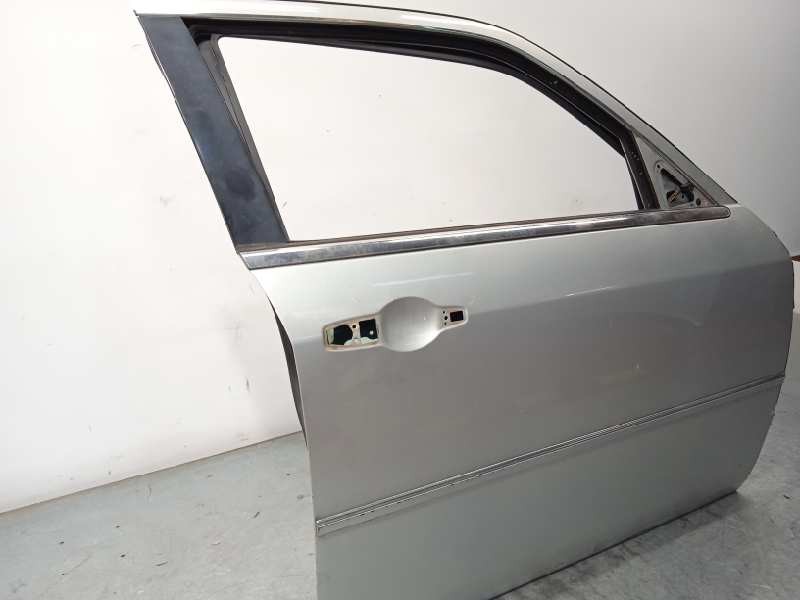 Recambio de puerta delantera derecha para chrysler 300 c 3.0 crd referencia OEM IAM 5134170AI  