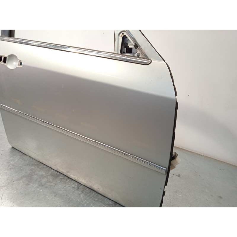 Recambio de puerta delantera derecha para chrysler 300 c 3.0 crd referencia OEM IAM 5134170AI  