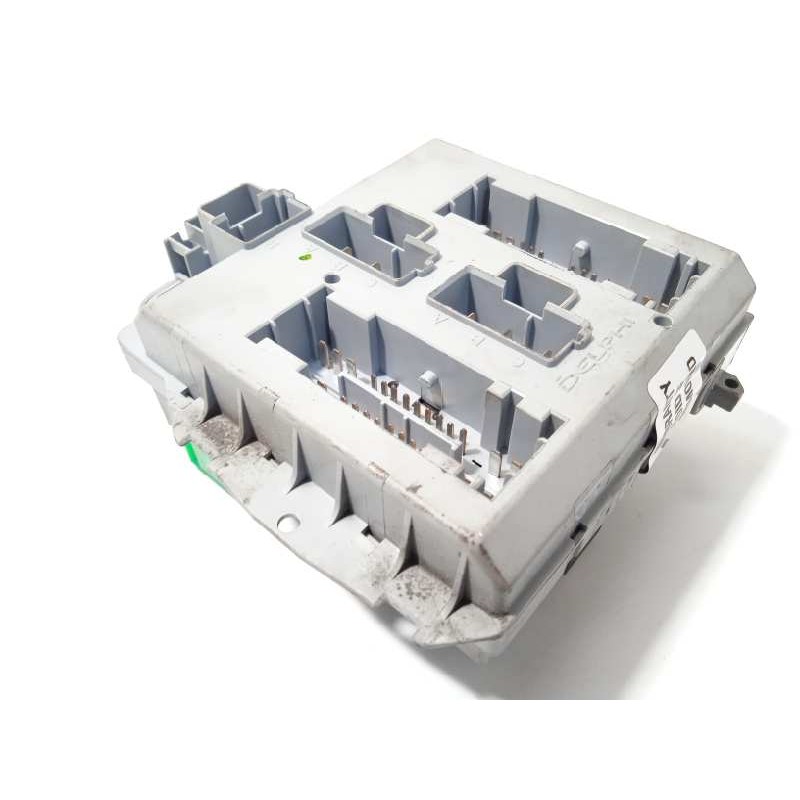 Recambio de caja reles / fusibles para fiat linea (110) dynamic referencia OEM IAM 51799849  