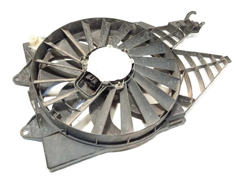 Recambio de electroventilador para fiat linea (110) dynamic referencia OEM IAM 51785225  