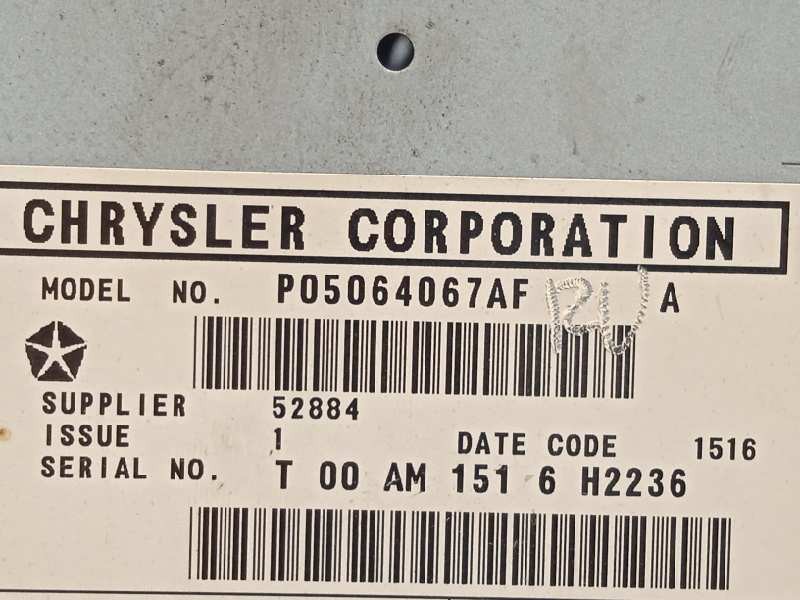 Recambio de sistema audio / radio cd para chrysler 300 c 3.0 crd referencia OEM IAM P05064067AF  
