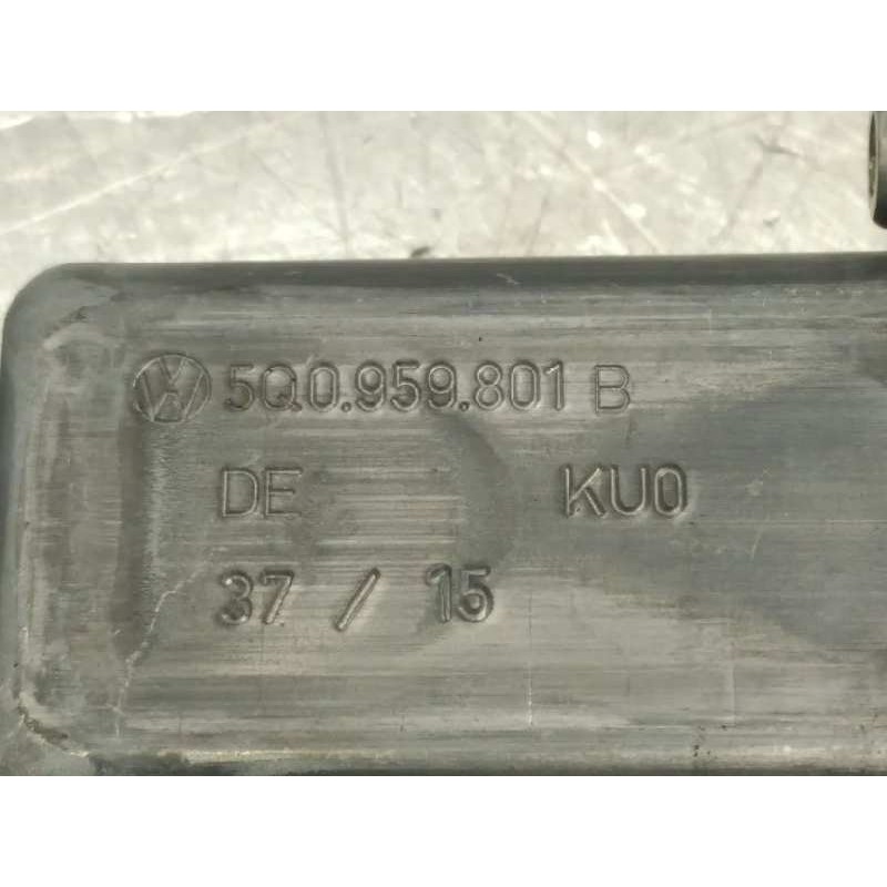 Recambio de elevalunas delantero izquierdo para seat leon (5f1) 1.6 tdi referencia OEM IAM 5F4837461D  5Q0959801B