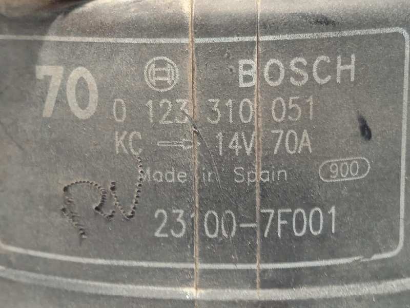 Recambio de alternador para nissan terrano/terrano.ii (r20) 2.7 turbodiesel referencia OEM IAM 231007F001  0123310051