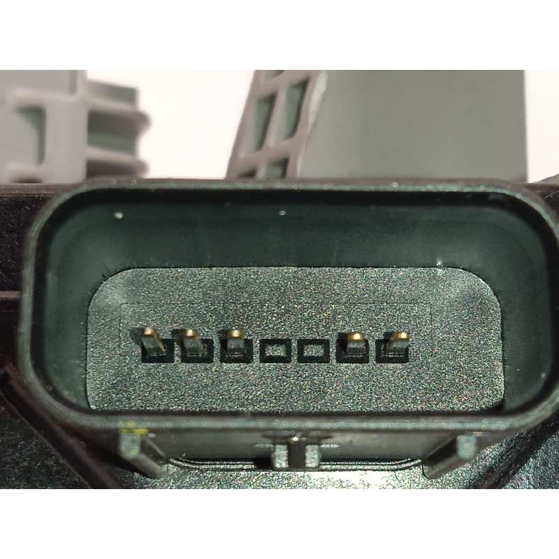 Recambio de cerradura puerta trasera derecha para hyundai kona 1.0 tgdi cat referencia OEM IAM 81420J9000  