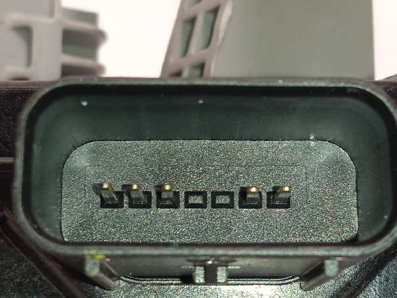 Recambio de cerradura puerta trasera derecha para hyundai kona 1.0 tgdi cat referencia OEM IAM 81420J9000  