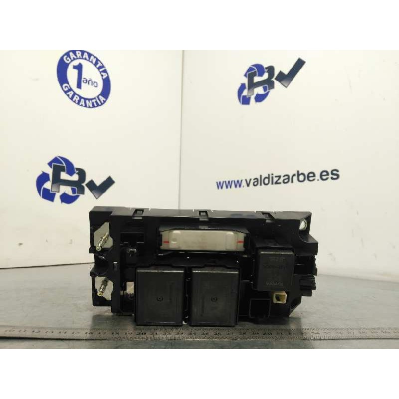 Recambio de caja reles / fusibles para lexus nx 300h 4wd referencia OEM IAM G92Z153010  7D190384