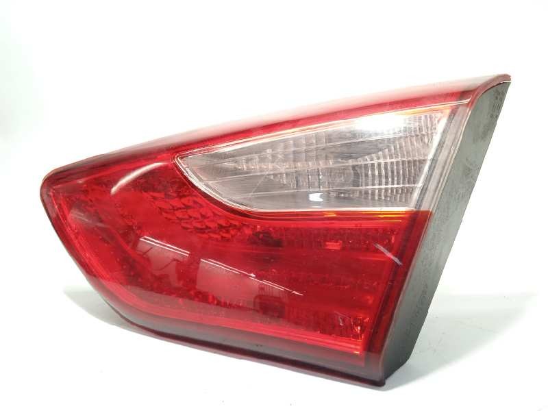 Recambio de piloto trasero derecho interior para hyundai i30 (gd) 1.4 cat referencia OEM IAM 92404A5010  