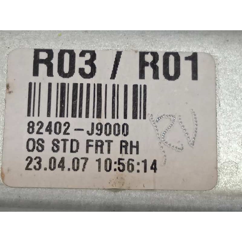 Recambio de elevalunas delantero derecho para hyundai kona 1.0 tgdi cat referencia OEM IAM 82402J9000  82460J9000