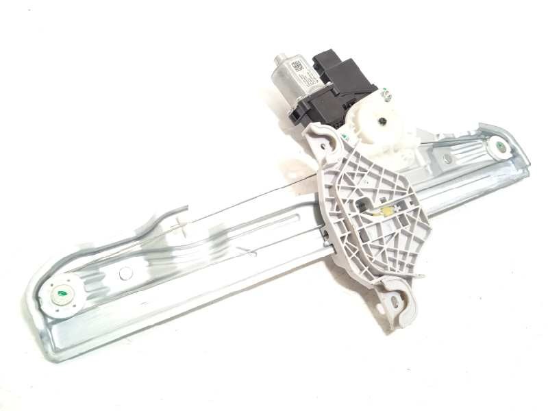 Recambio de elevalunas delantero izquierdo para hyundai kona 1.0 tgdi cat referencia OEM IAM 82401J9010  