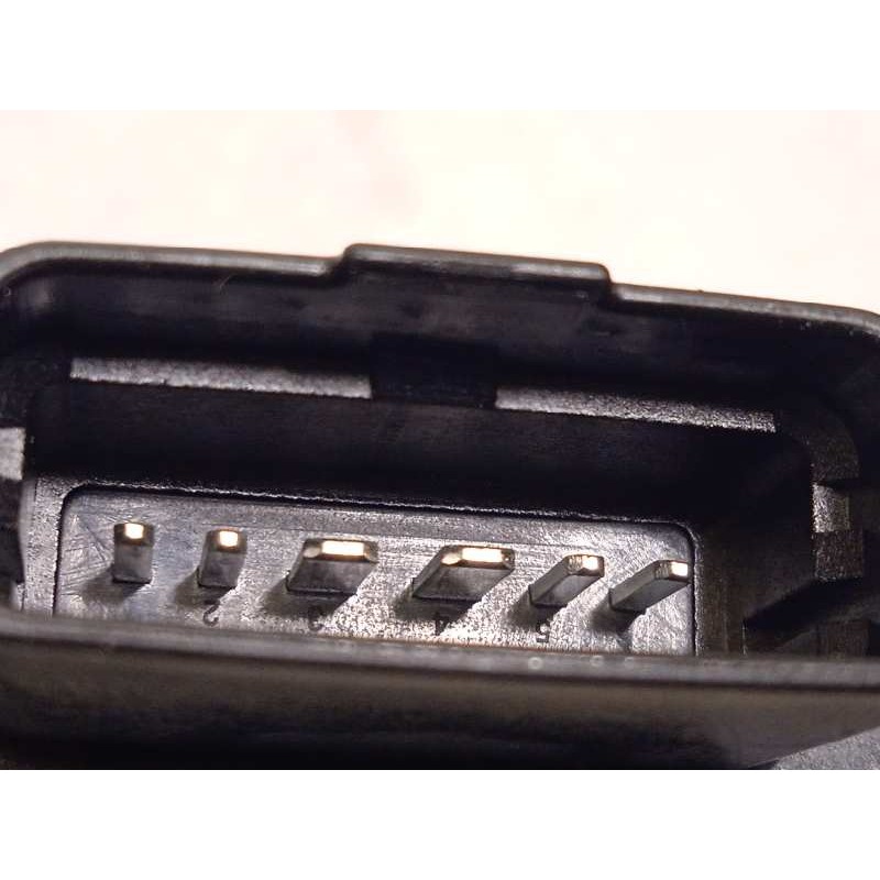 Recambio de elevalunas delantero izquierdo para hyundai kona 1.0 tgdi cat referencia OEM IAM 82401J9010  