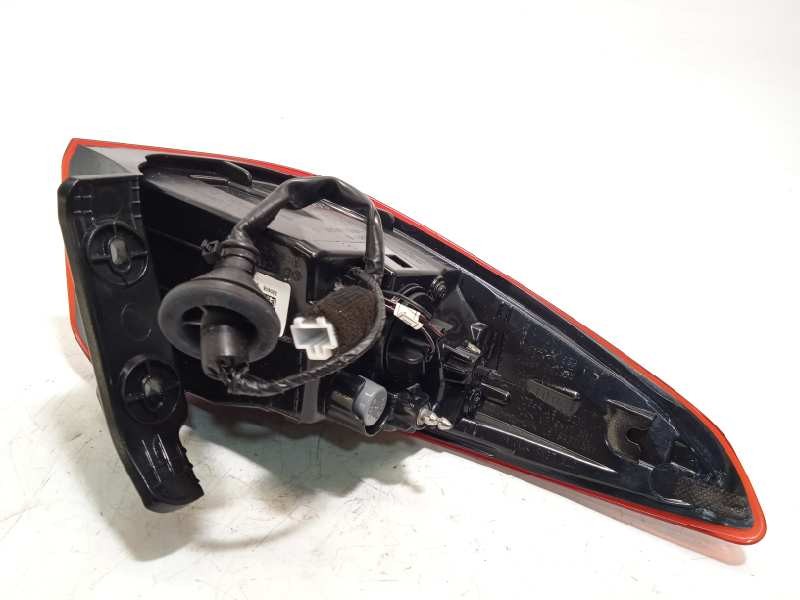 Recambio de piloto trasero derecho para hyundai kona 1.0 tgdi cat referencia OEM IAM 92402J9500  