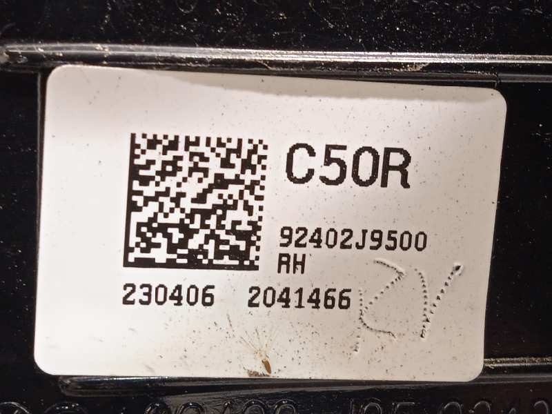 Recambio de piloto trasero derecho para hyundai kona 1.0 tgdi cat referencia OEM IAM 92402J9500  