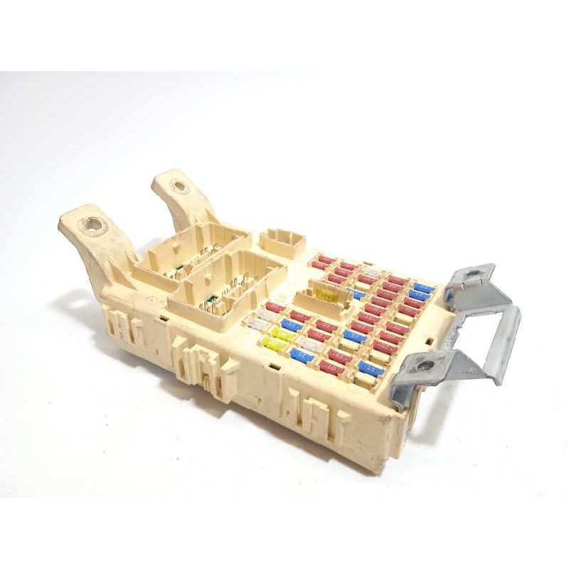 Recambio de caja reles / fusibles para hyundai i20 city s referencia OEM IAM 919511J030  