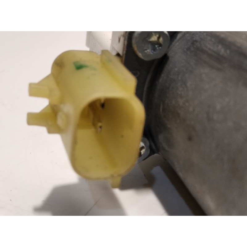 Recambio de elevalunas delantero izquierdo para jeep patriot limited referencia OEM IAM P05291799AA  0130822276