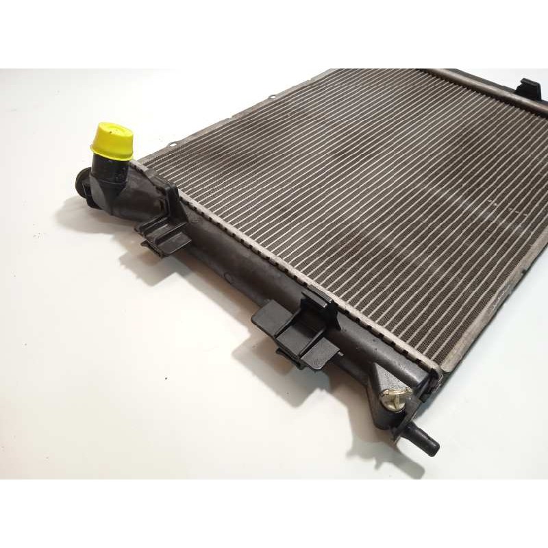 Recambio de radiador agua para hyundai i20 city s referencia OEM IAM 253104P700  