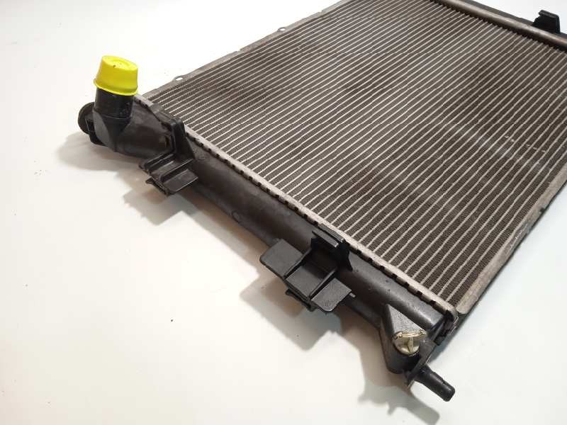 Recambio de radiador agua para hyundai i20 city s referencia OEM IAM 253104P700  