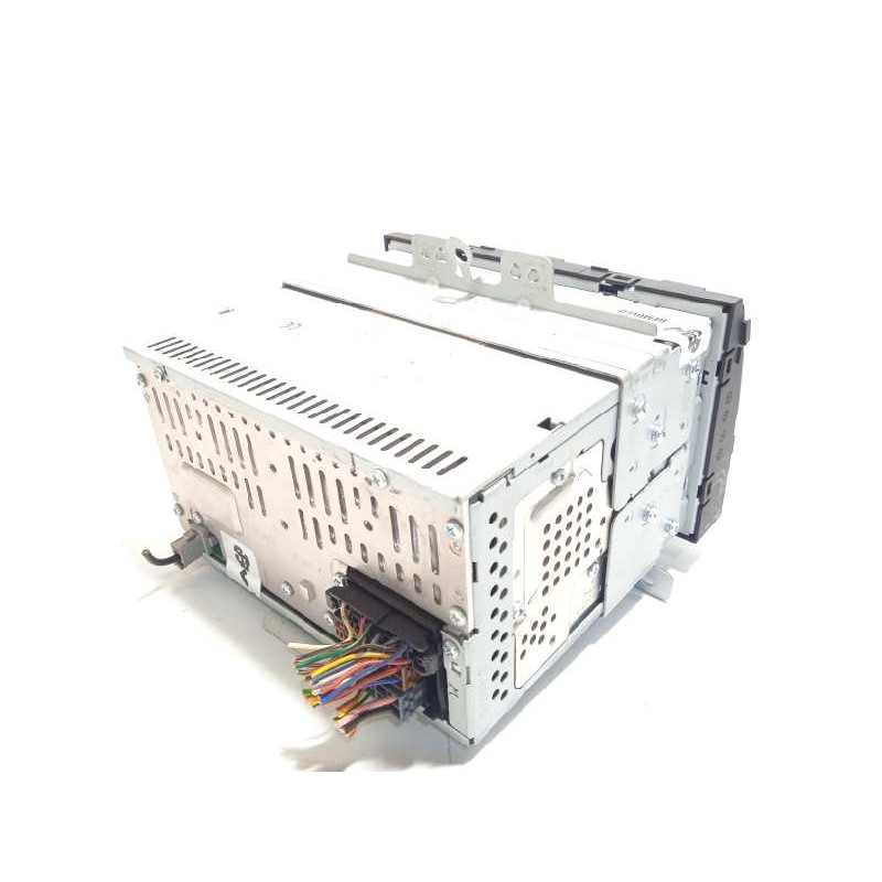 Recambio de sistema audio / radio cd para hyundai i20 city s referencia OEM IAM 961211J252  
