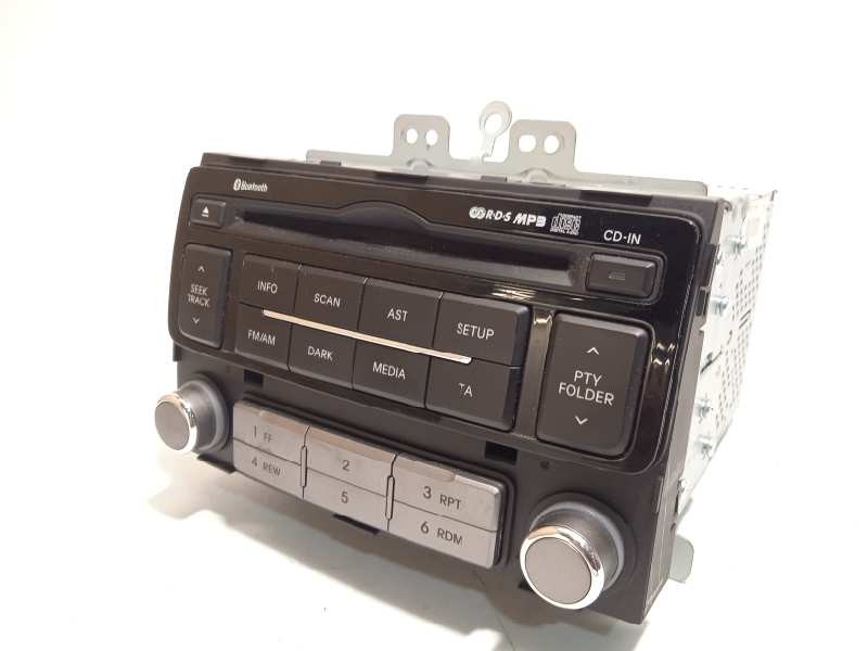 Recambio de sistema audio / radio cd para hyundai i20 city s referencia OEM IAM 961211J252  