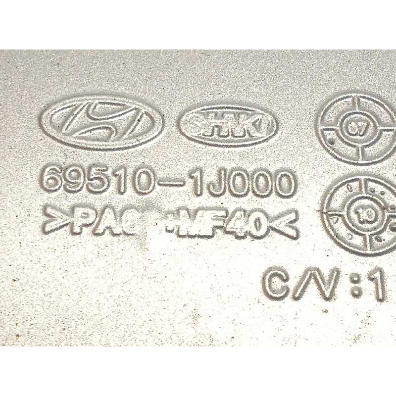 Recambio de tapa exterior combustible para hyundai i20 city s referencia OEM IAM 695101J000  