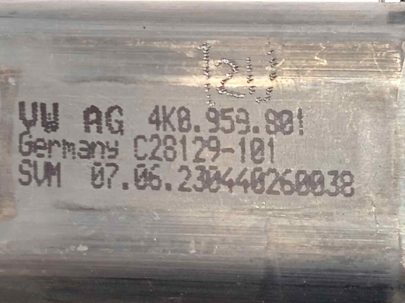 Recambio de elevalunas delantero izquierdo para volkswagen passat variant (cb5) 2.0 bluemotion referencia OEM IAM 3G0837461C  4K