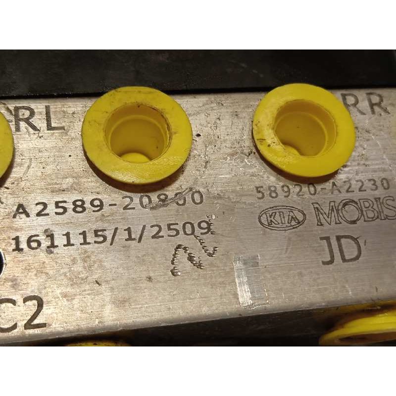 Recambio de abs para kia cee´d 1.4 crdi cat referencia OEM IAM 58920A2230 A258930800 A258920800