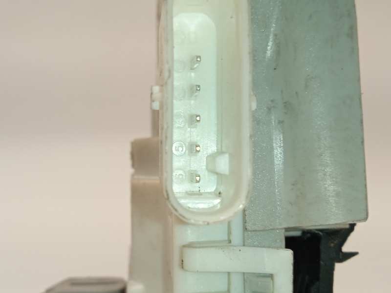 Recambio de cerradura puerta trasera derecha para audi a5 sportback (f5a) básico quattro referencia OEM IAM 8X0839016E  