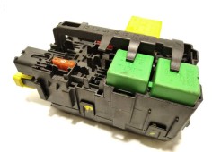 Recambio de caja reles / fusibles para peugeot expert furgón pro standard referencia OEM IAM 9806192580   2