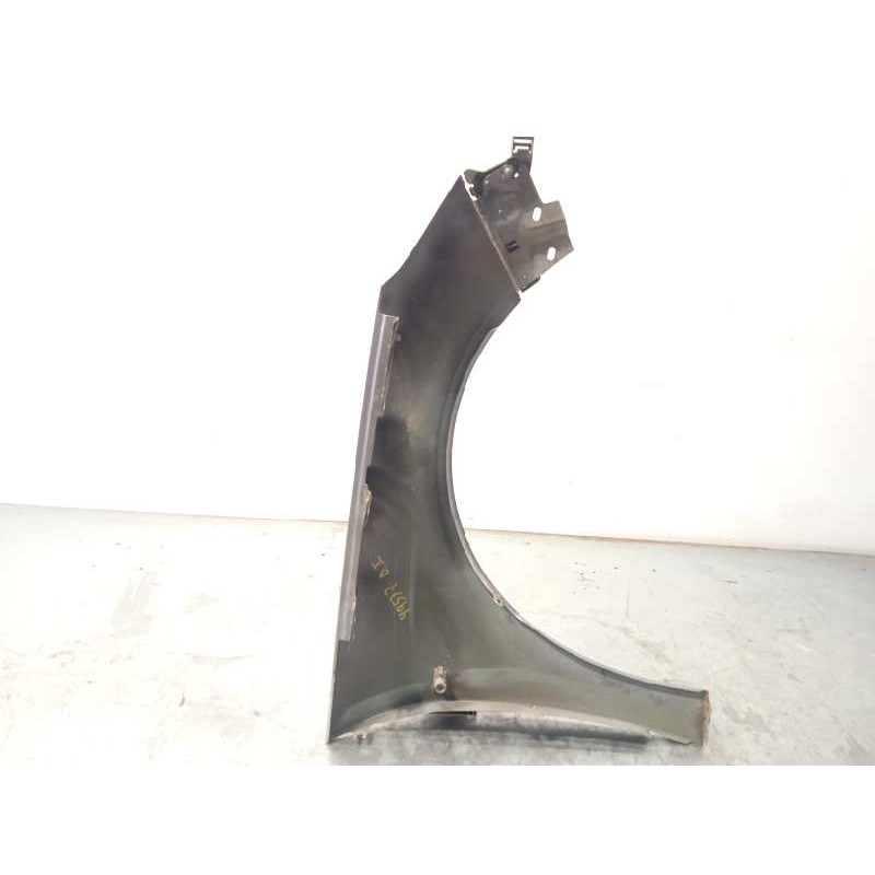 Recambio de aleta delantera izquierda para opel insignia berlina sport referencia OEM IAM 13277520  