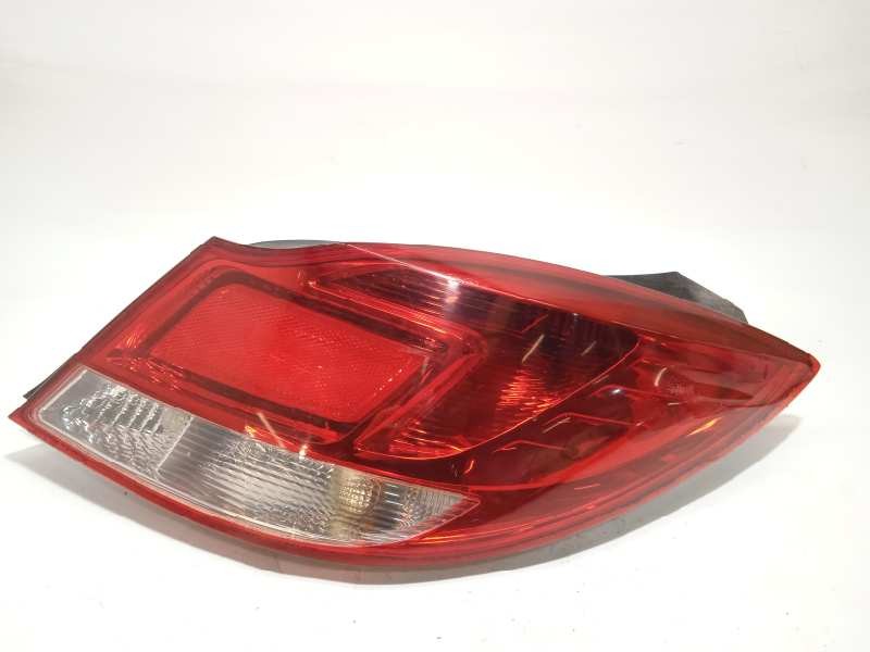 Recambio de piloto trasero derecho para opel insignia berlina sport referencia OEM IAM 13279628  