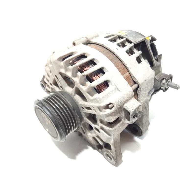 Recambio de alternador para kia cee´d 1.4 crdi cat referencia OEM IAM 373002A850  2611067N