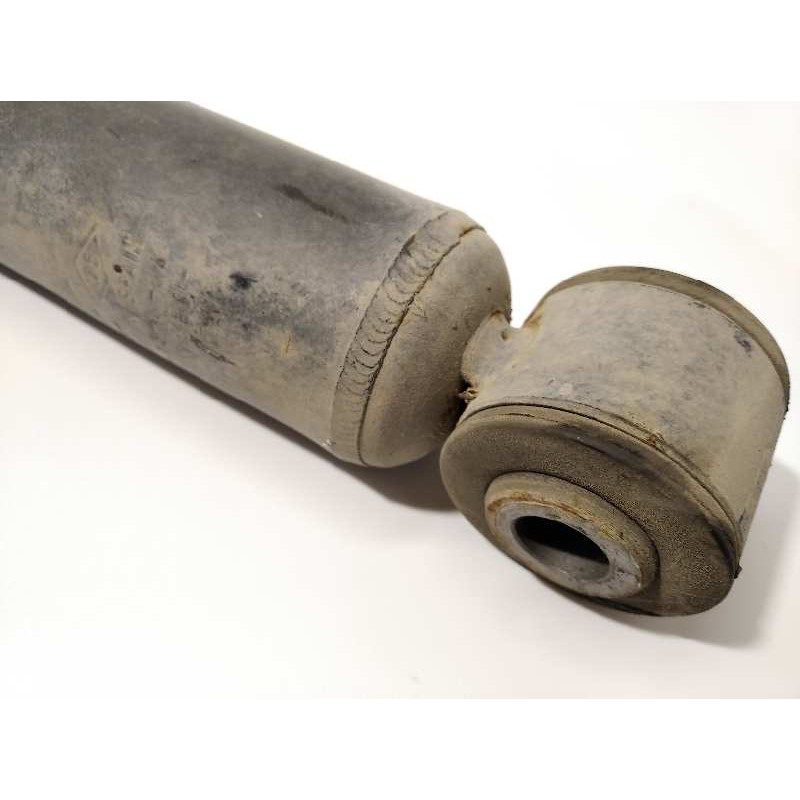 Recambio de amortiguador trasero izquierdo para renault captur 0.9 energy referencia OEM IAM 562105955R  