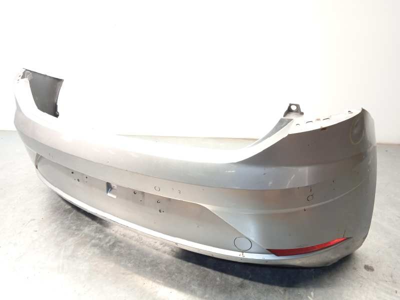 Recambio de paragolpes trasero para seat leon (5f1) 1.2 tsi referencia OEM IAM 5F0807421N  5F0807421NGRU