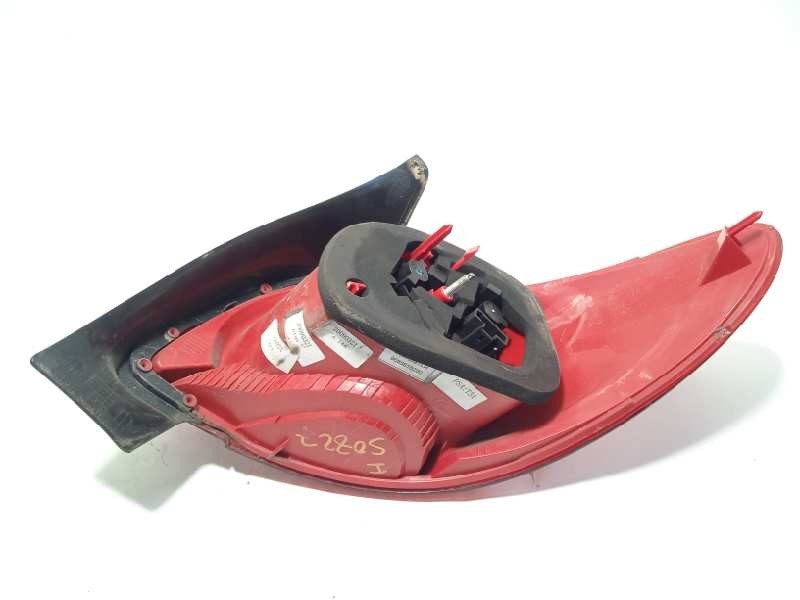 Recambio de piloto trasero izquierdo para peugeot 206 berlina 1.1 referencia OEM IAM 6350GV  