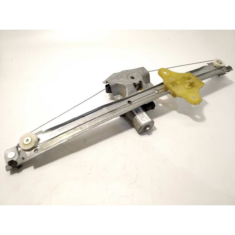 Recambio de elevalunas delantero derecho para renault captur 0.9 energy referencia OEM IAM 128001471B  