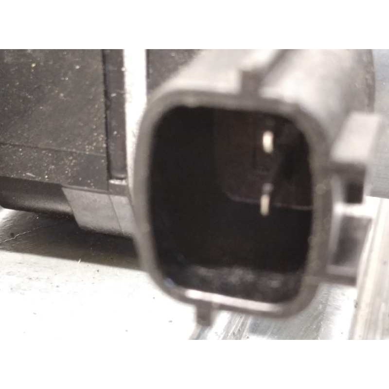 Recambio de elevalunas delantero derecho para renault captur 0.9 energy referencia OEM IAM 128001471B  