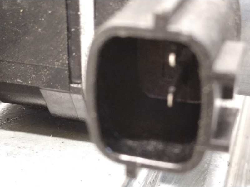 Recambio de elevalunas delantero derecho para renault captur 0.9 energy referencia OEM IAM 128001471B  