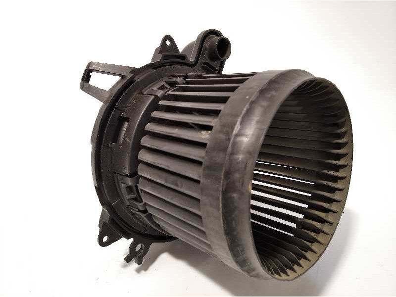 Recambio de motor calefaccion para renault captur 0.9 energy referencia OEM IAM 5P3730000  272101005R