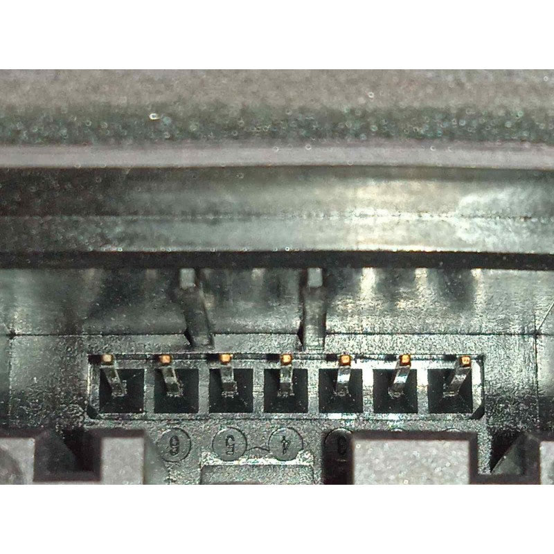 Recambio de cerradura puerta trasera derecha para volkswagen passat variant (cb5) 2.0 bluemotion referencia OEM IAM 5TA839016Q  