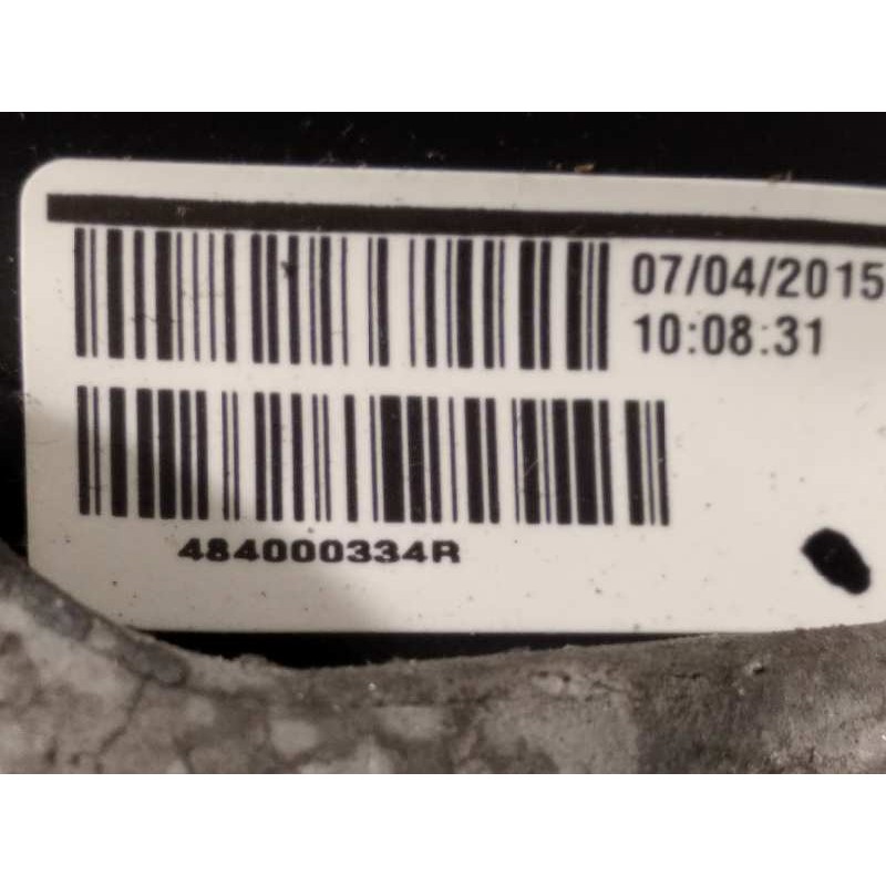 Recambio de volante para renault captur 0.9 energy referencia OEM IAM 484000334R  