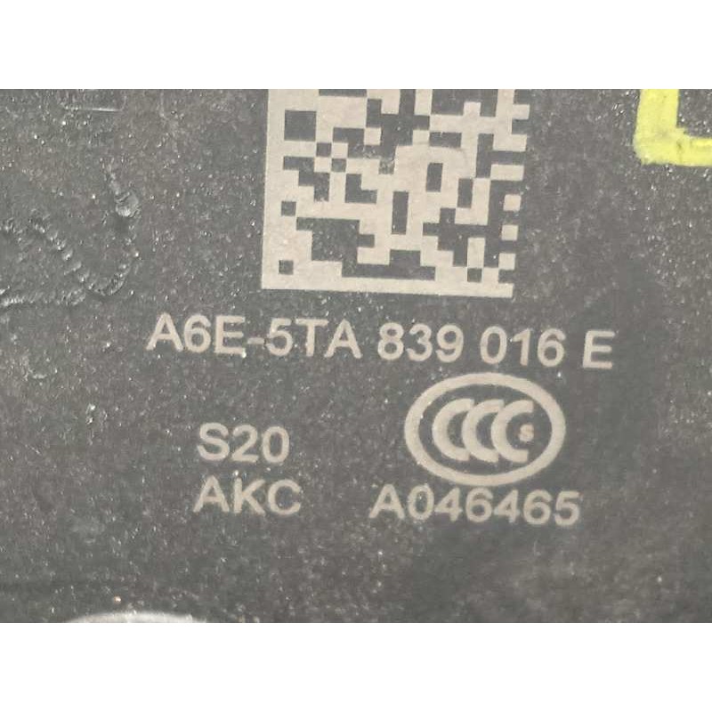 Recambio de cerradura puerta trasera derecha para skoda fabia 1.0 mpi referencia OEM IAM 5TA839016E  