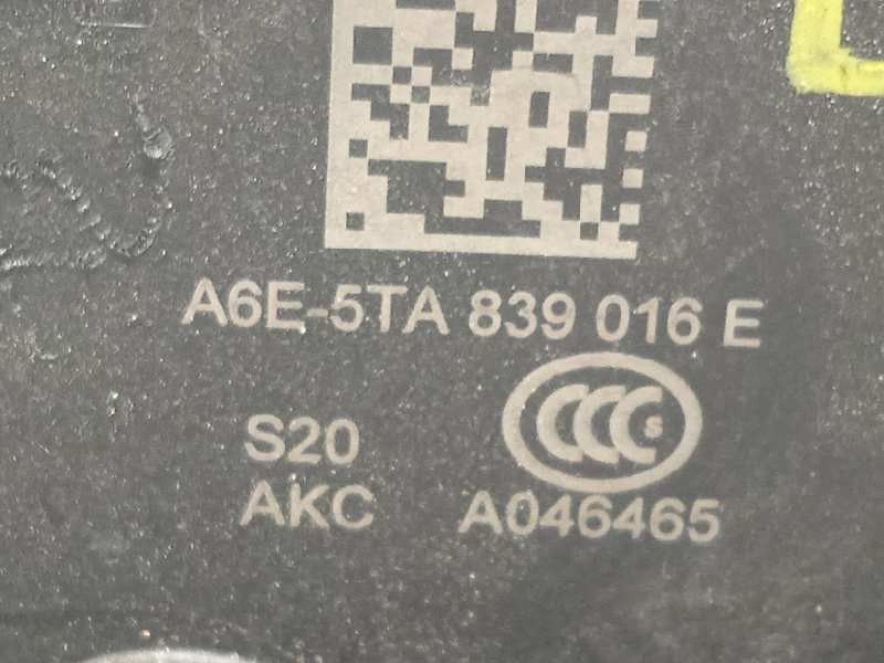 Recambio de cerradura puerta trasera derecha para skoda fabia 1.0 mpi referencia OEM IAM 5TA839016E  