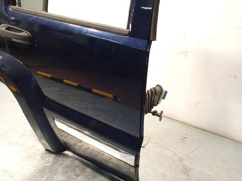 Recambio de puerta trasera derecha para jeep cherokee (kj) 2.8 crd cat referencia OEM IAM 55176906AI  