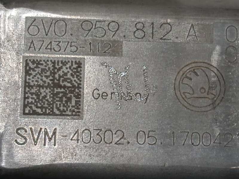 Recambio de elevalunas trasero derecho para skoda fabia 1.0 mpi referencia OEM IAM 6V0959812A  