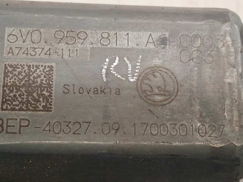 Recambio de elevalunas trasero izquierdo para skoda fabia 1.0 mpi referencia OEM IAM 6V0959811A  