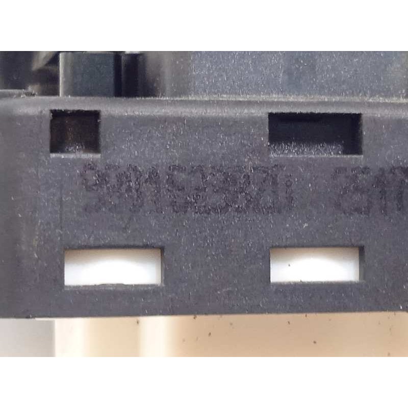 Recambio de mando elevalunas delantero izquierdo para citroën c3 aircross feel referencia OEM IAM 98016298ZD  