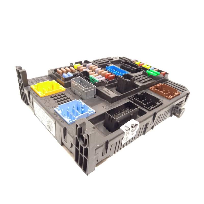 Recambio de caja reles / fusibles para citroën c4 picasso referencia OEM IAM 9819851380 28550133 1663368880