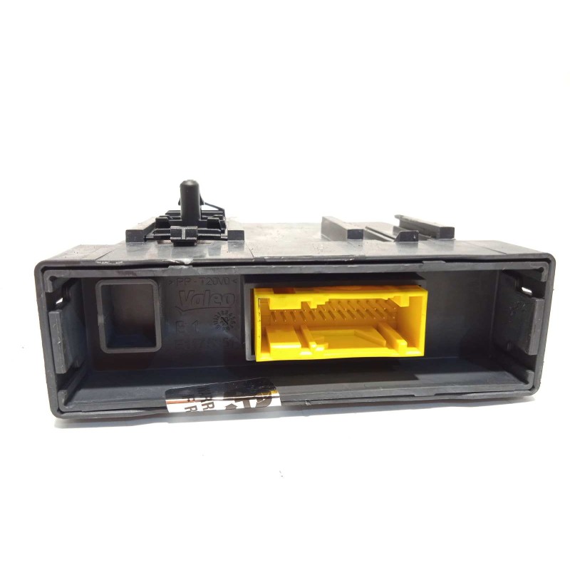 Recambio de centralita luces para peugeot 308 1.6 allure hybrid referencia OEM IAM 9848049380  